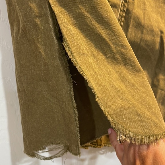 New! Free People We The Free Olive Destroyed Utility Shirt Tunic M - Picture 7 of 8